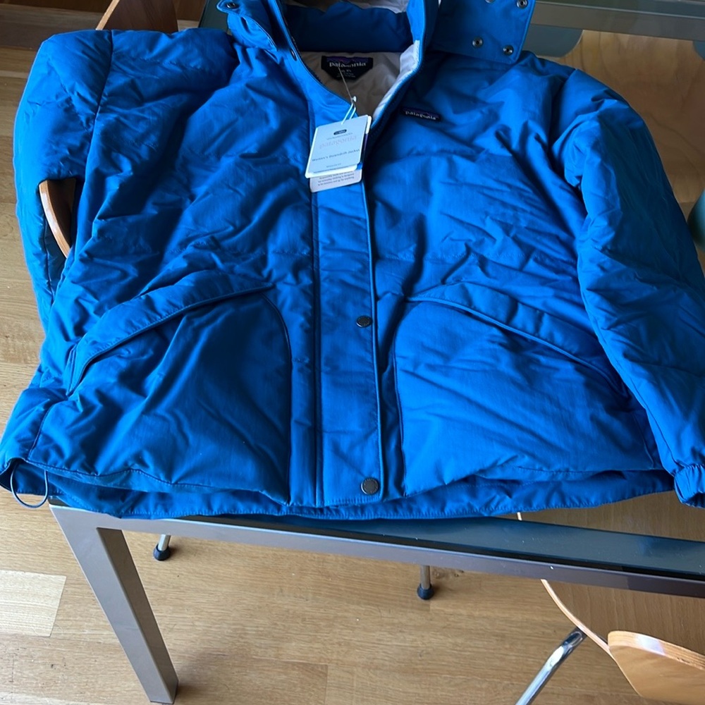 Patagonia Women’s Downdrift Jacket (in packaging) never worn